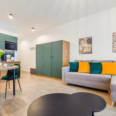 דירה Sunset Resort, Sun & Snow גרצי'יבובו